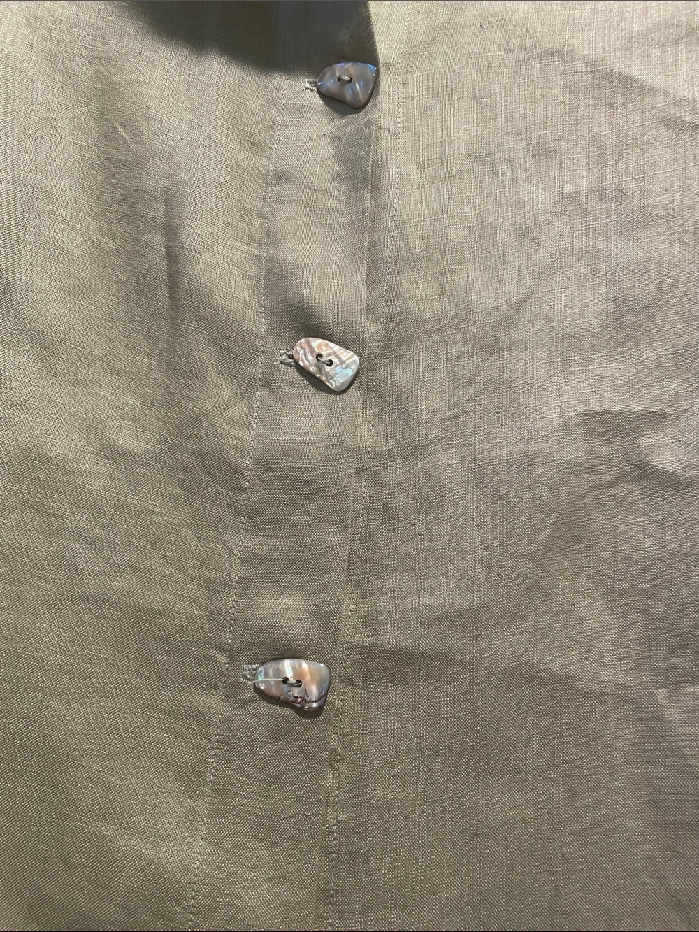 Designer Like High Quality Light Olive Green Shell Button-Front Tunic Top - Picture 4 of 14